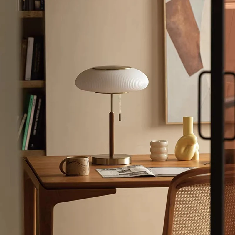 Traditional Luxury Round Metal Glass LED Table Lamp For Bedroom