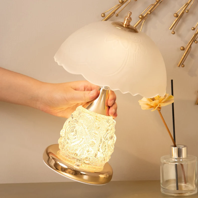 Modern Luxury Rechargeable Iron Glass Frosted Dome Petal Rose LED Table Lamp For Bedside
