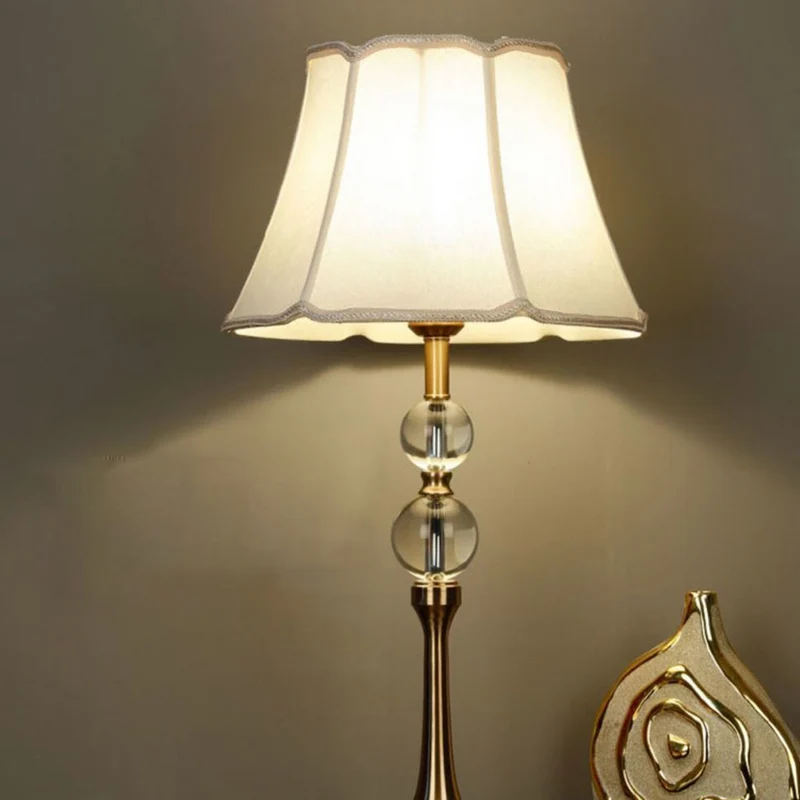 Traditional Chinese Lace Round Orb Fabric Brass 1-Light Table Lamp For Living Room