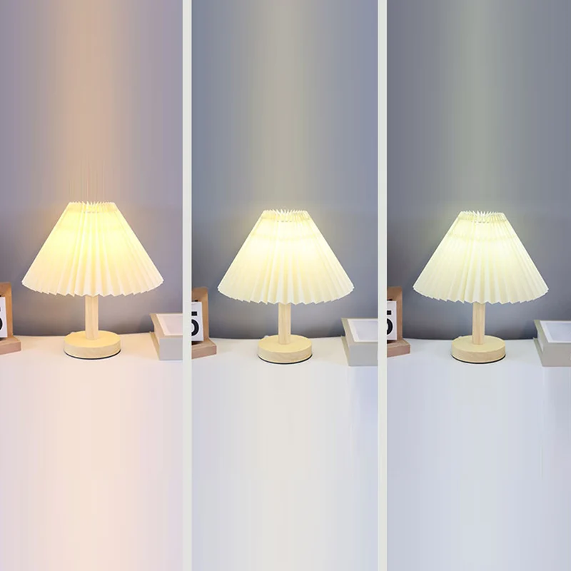 Contemporary Scandinavian Pleated Fan Round Fabric Solid Wood 1-Light Table Lamp For Living Room