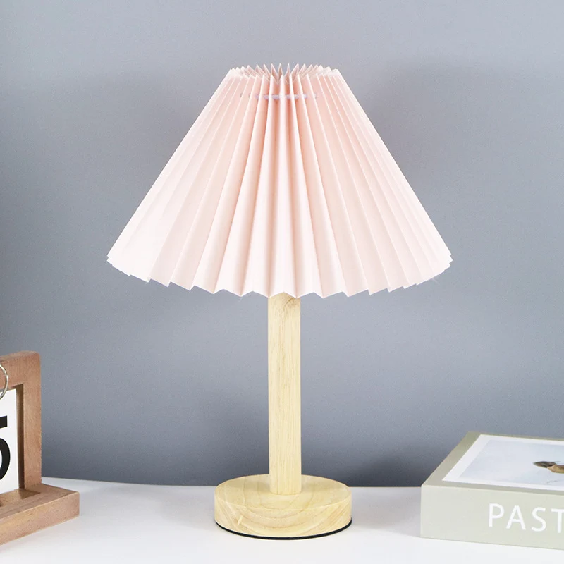 Contemporary Scandinavian Pleated Fan Round Fabric Solid Wood 1-Light Table Lamp For Living Room