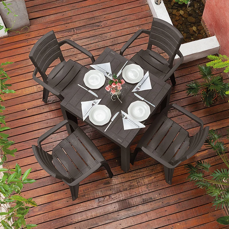 Combo Comedor Barú (1 Mesa + 4 Sillas con Brazos) Wengue