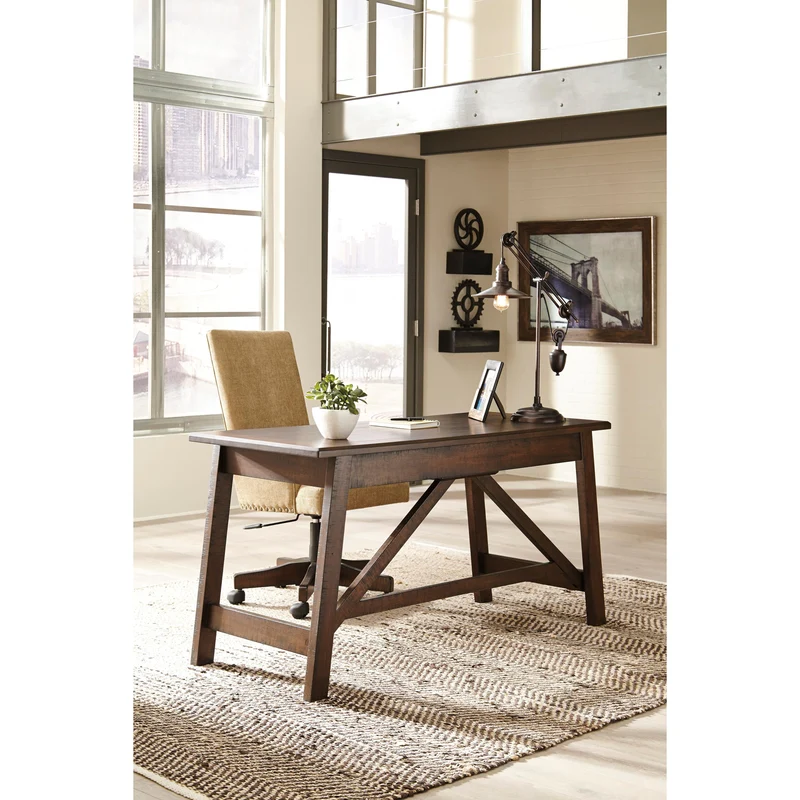 Signature Design by Ashley Baldridge H675-44 Home Office Large Leg Desk