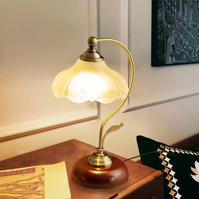 Traditional European Curved Pole Flower Hardware Base Glass Shade 1-Light Table Lamp For Living Room