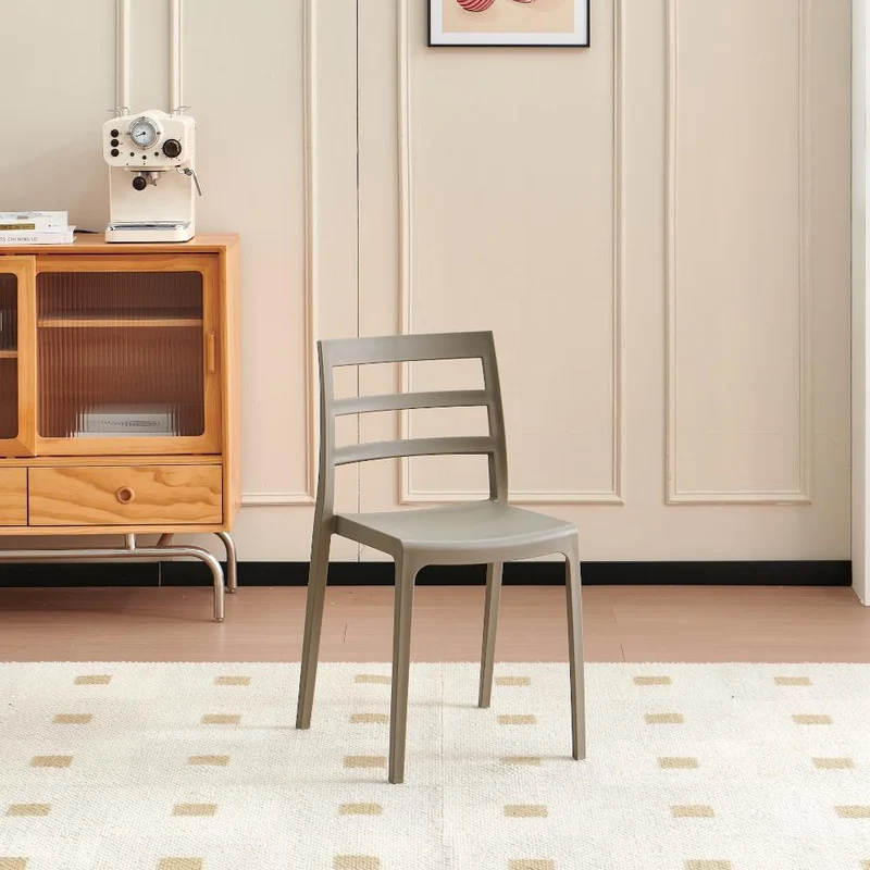 Silla New York, Taupe, con Espaldar en Líneas y Diseño Minimalista