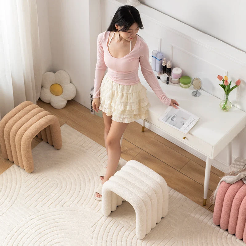 Contemporary Nordic Arch Carbon Steel Frame Sherpa Fabric Vanity Stool Backless For Bedroom