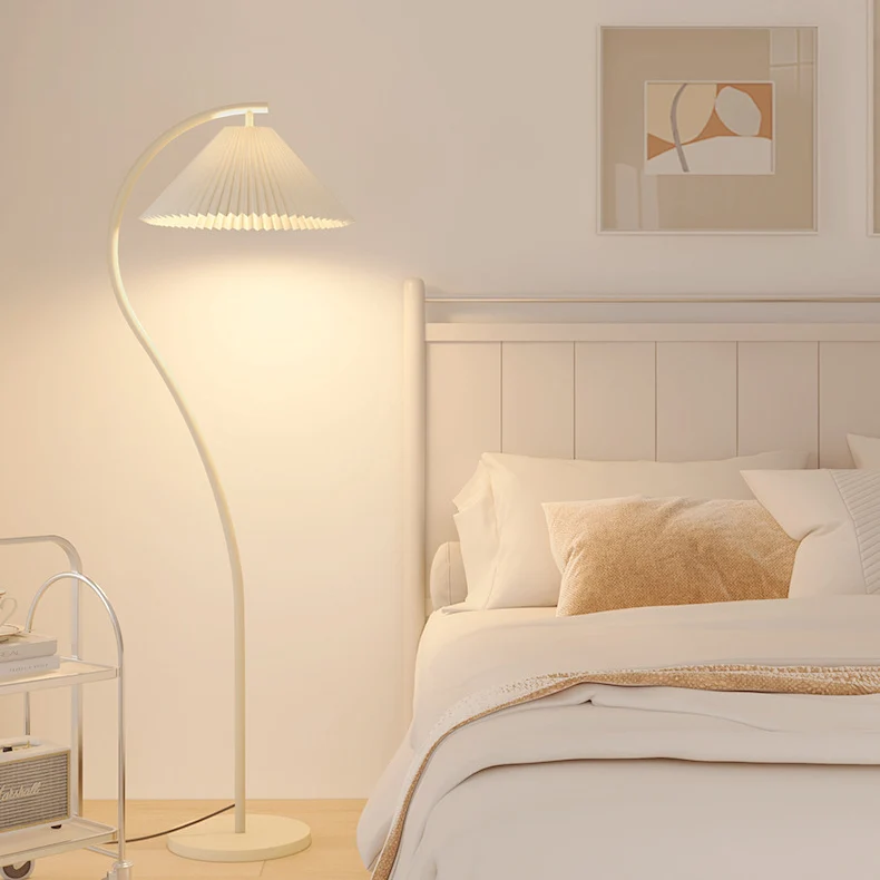 Modern Minimalist Pleated Fabric Iron 1-Light Standing Floor Lamp For Living Room