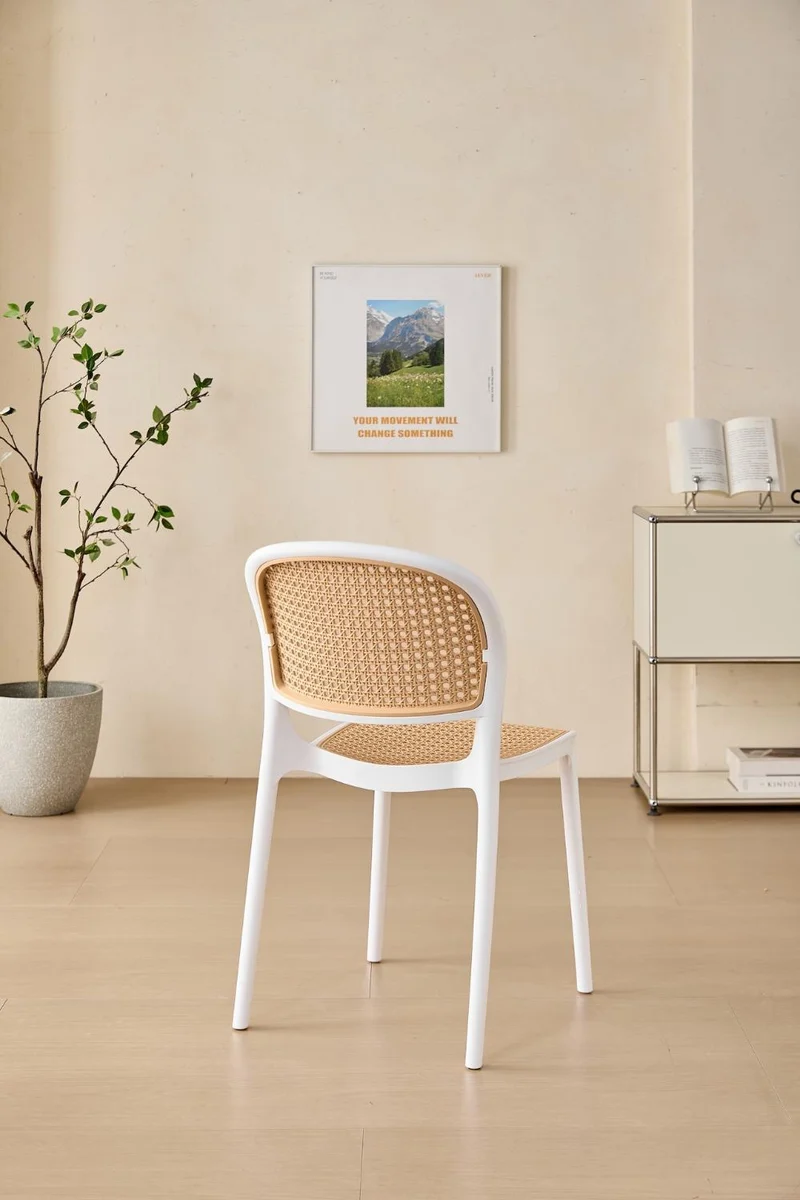 Silla Nest, Color Blanco y Beige, con Espaldar y Asiento en Rejilla