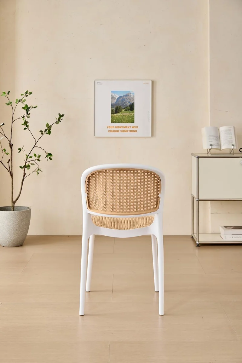Silla Nest, Color Blanco y Beige, con Espaldar y Asiento en Rejilla