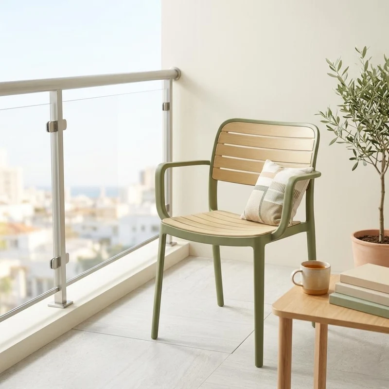 Silla Con Brazos Carolina, Verde Olivo y Beige, y espaldar de Líneas Horizontales
