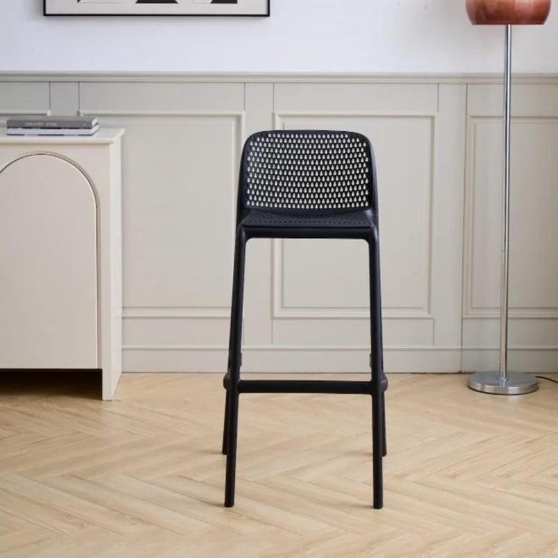 Silla para Bar Túnez, Color Negro, con Espaldar Redondeado y Transpirable