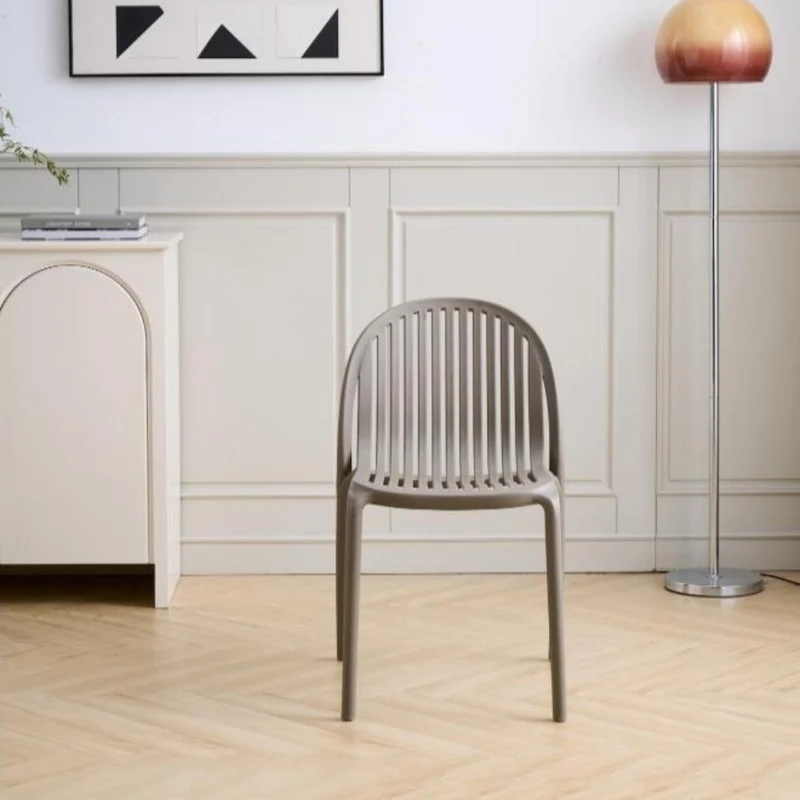 Silla Marruecos, Taupe, con Espaldar en Rayas y Diseño Minimalista