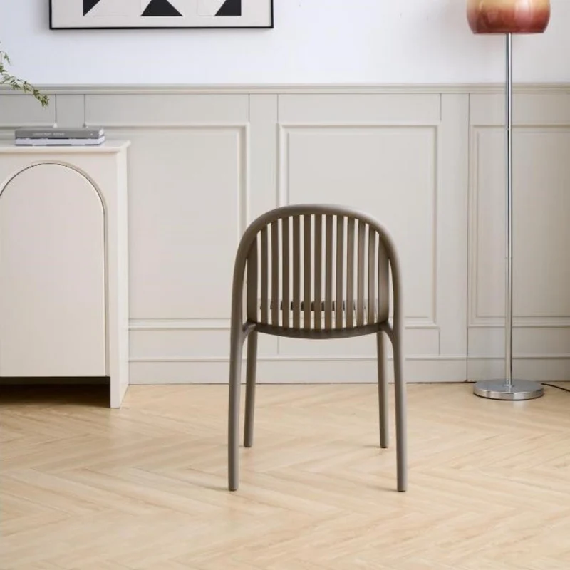Silla Marruecos, Taupe, con Espaldar en Rayas y Diseño Minimalista