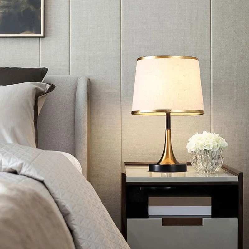 Traditional Vintage Frustum Cone Metal Fabric 1-Light Table Lamp For Bedroom