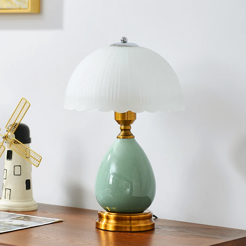 Traditional Vintage Glass Dome Shade Crack Ceramic Vase Base 1-Light Table Lamp For Bedroom