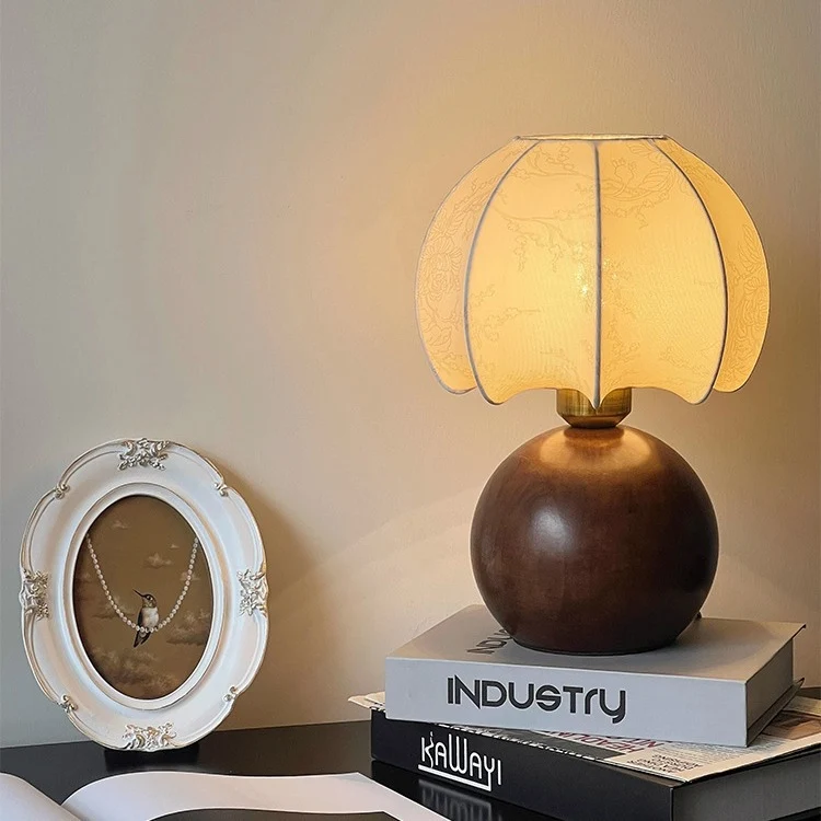 Traditional Vintage Round Oval Wood Fabric 1-Light Table Lamp For Bedroom