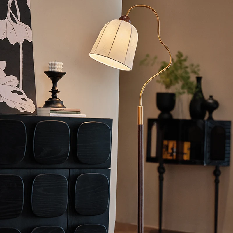 Traditional Vintage Round Curved Wood Fabric 1-Light Standing Floor Lamp For Bedroom