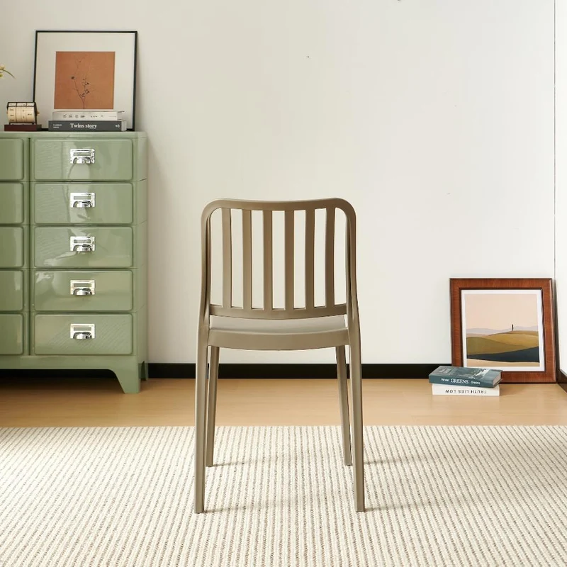 Silla Brooklyn, Taupe, con Espaldar en Rayas y Diseño Minimalista