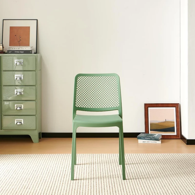 Silla Manhattan, Verde Olivo, con Espaldar en Rejilla y Diseño Minimalista