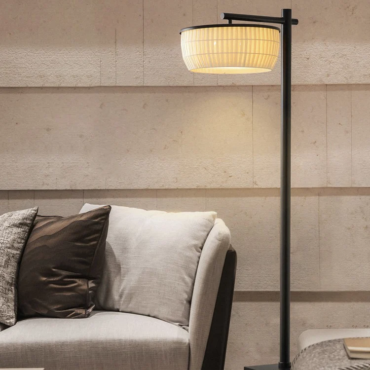 Traditional Vintage Round Fabric Shade Iron 3-Light Standing Floor Lamp For Home Office