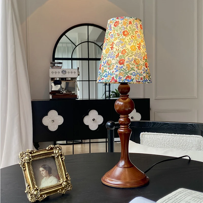 Traditional Vintage Petal Cylinder Wood Fabric 1-Light Table Lamp For Bedroom
