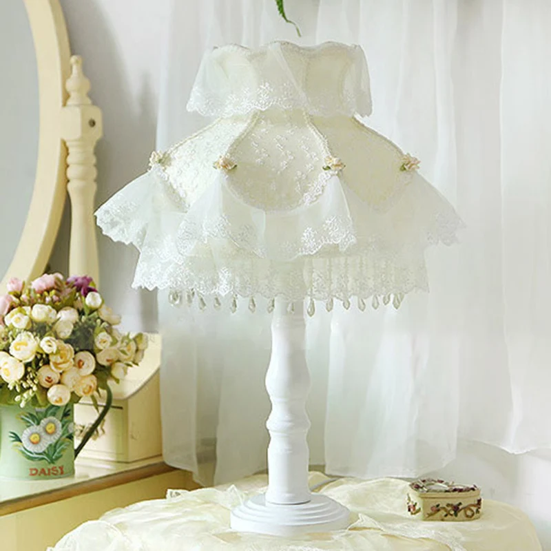 Modern Art Deco Pendant Round Lace Fabric Resin 1-Light Table Lamp For Bedroom