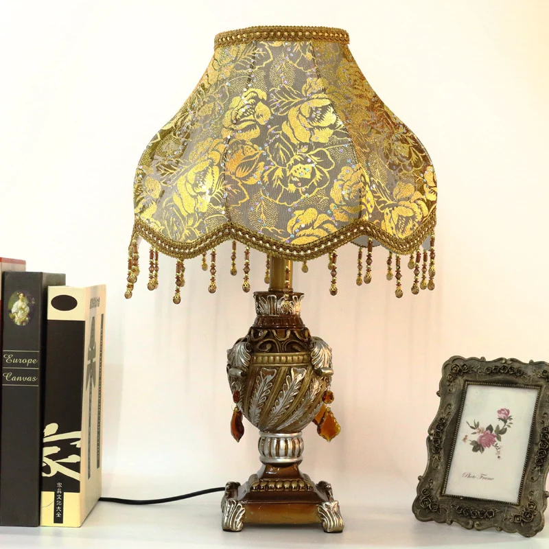 Traditional Vintage Pendant Cone Round Square Fabric Resin 1-Light Table Lamp For Living Room