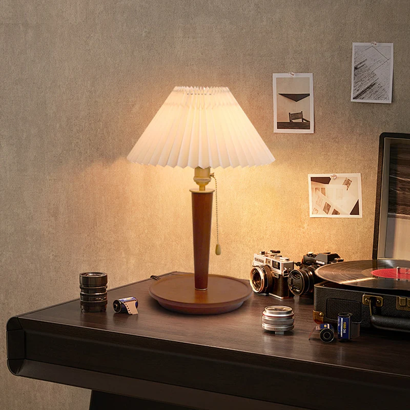 Traditional Vintage Dome Iron Wood Fabric 1-Light Table Lamp For Living Room