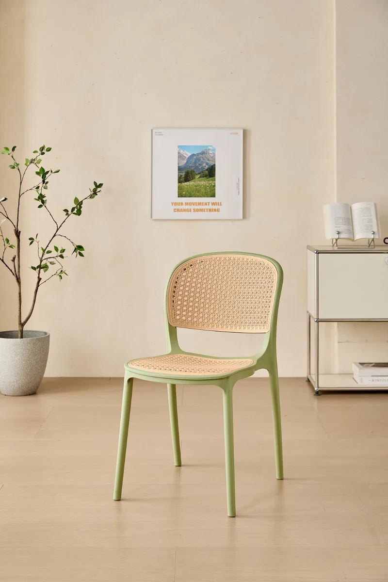 Silla Nest, Color Verde Olivo y Beige, con Espaldar y Asiento en Rejilla