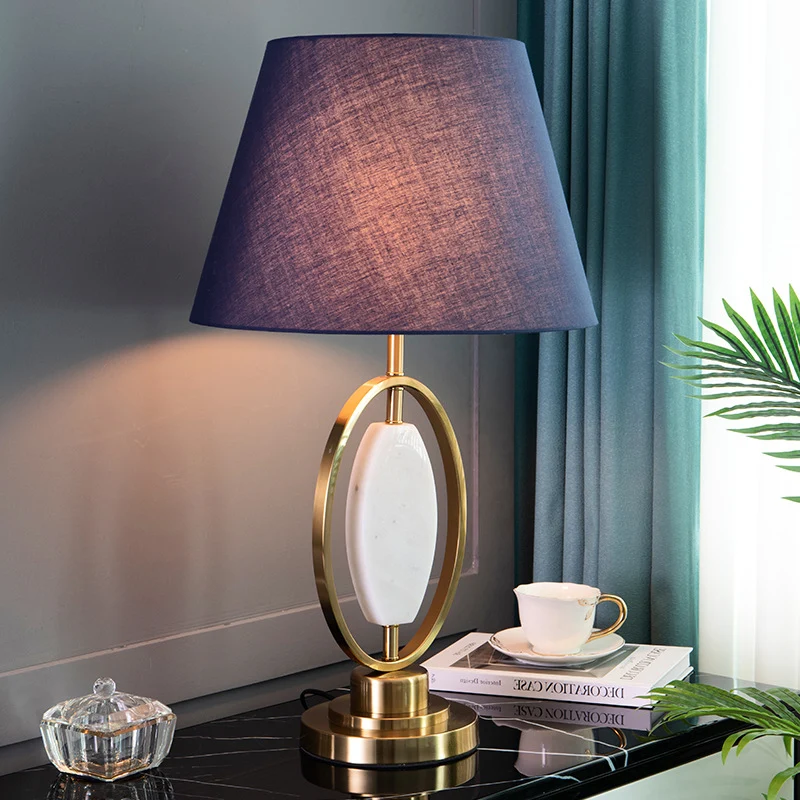 Traditional Vintage Round Column Fabric Metal 1-Light Table Lamp For Living Room
