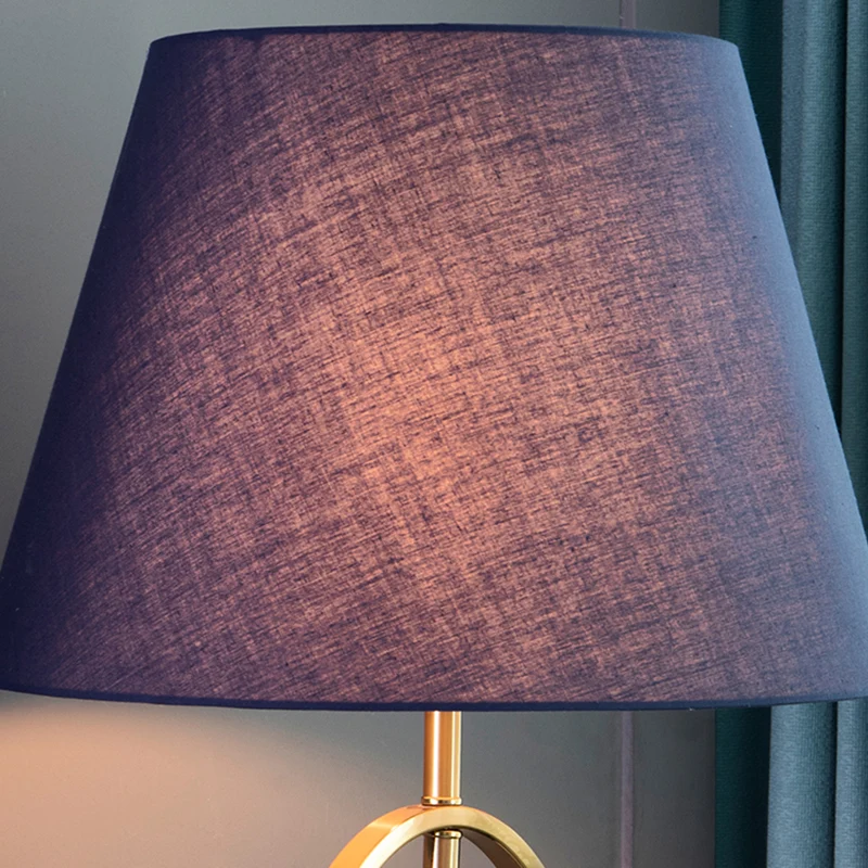 Traditional Vintage Round Column Fabric Metal 1-Light Table Lamp For Living Room