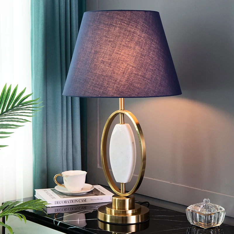 Traditional Vintage Round Column Fabric Metal 1-Light Table Lamp For Living Room