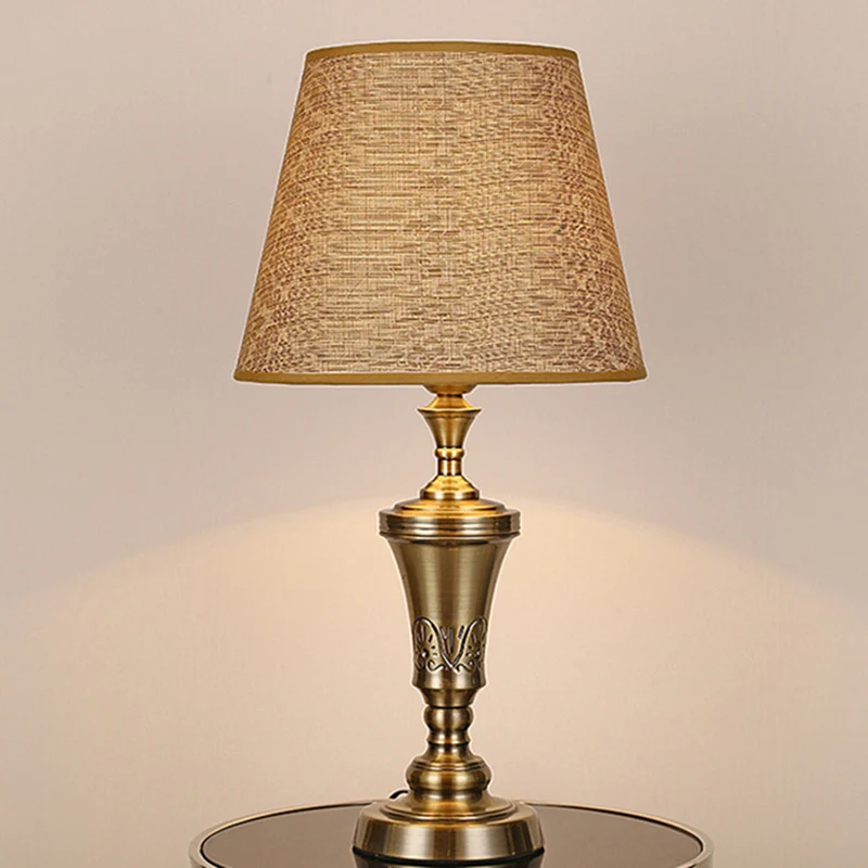Traditional Vintage Frustum Metal Fabric 1-Light Table Lamp For Bedroom