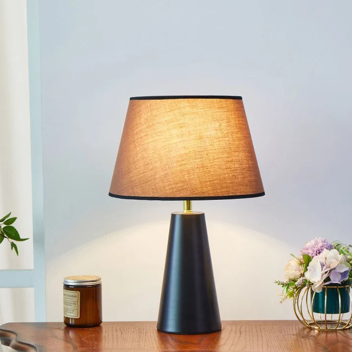 Contemporary Nordic Drum Shade Fabric Iron 1-Light Table Lamp For Bedroom