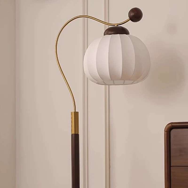 Traditional Vintage Pumpkin Cylinder Bent Sphere Disc Base Wood Aluminum Fabric 1-Light Standing Floor Lamp For Living Room