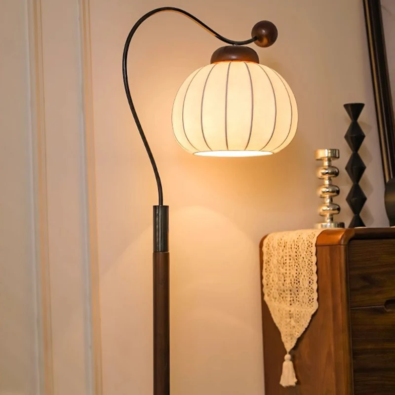 Traditional Vintage Pumpkin Cylinder Bent Sphere Disc Base Wood Aluminum Fabric 1-Light Standing Floor Lamp For Living Room