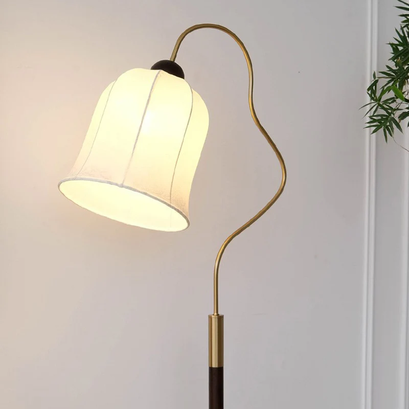 Traditional Vintage Curved Round Base Fabric Wood 1-Light Standing Floor Lamp For Living Room
