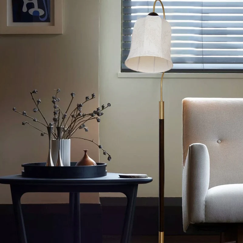 Traditional Vintage Curved Round Base Fabric Wood 1-Light Standing Floor Lamp For Living Room