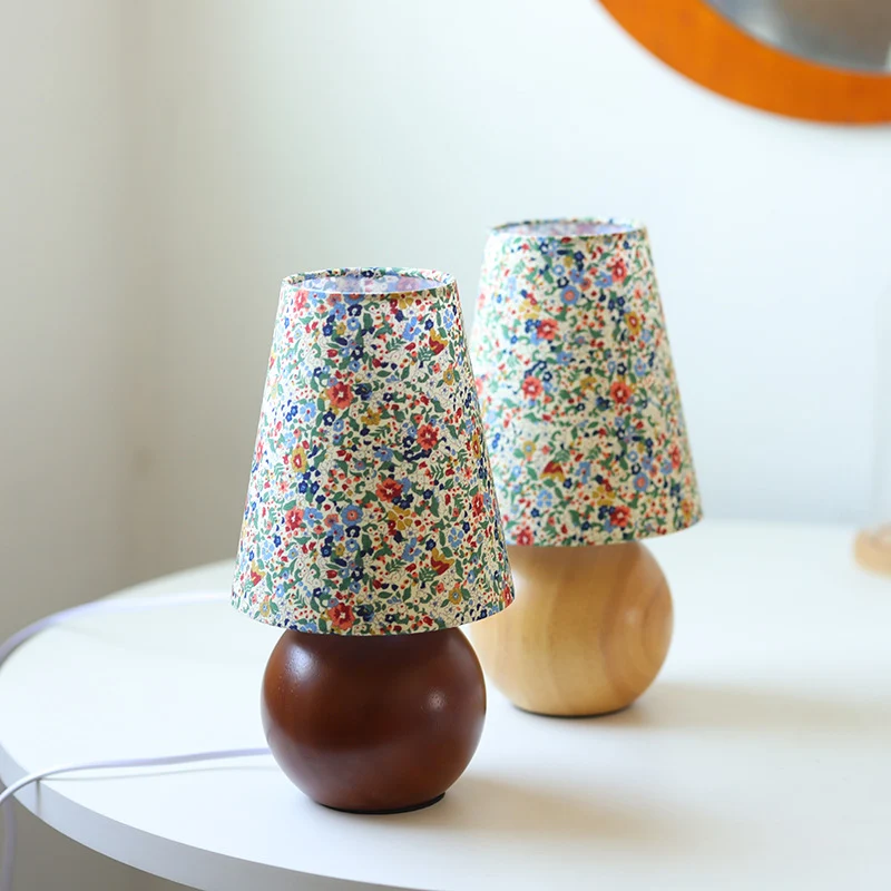 Traditional Vintage Cylinder Ball Round Table Floral Solid Wood Fabric 1-Light Table Lamp For Bedroom