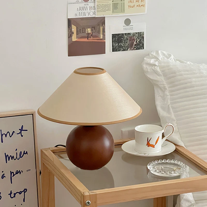 Traditional Vintage Round Sphere Rubberwood Cloth 1-Light Table Lamp For Bedroom