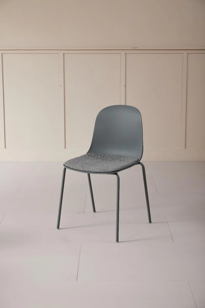 Set de 4 Sillas con Cojín Aiara, Color Gris Oscuro, Diseño Moderno