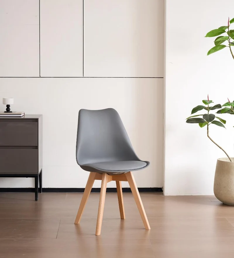 Silla Fyn, Gris Oscuro, Diseño Minimalista con Espaldar, Cojín y Patas de Madera