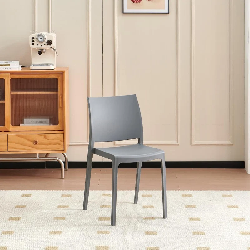 Silla Soho, Gris Oscuro, con Espaldar Cerrado y Diseño Minimalista