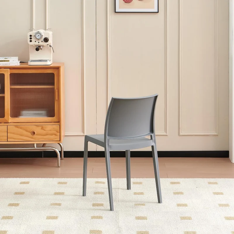 Silla Soho, Gris Oscuro, con Espaldar Cerrado y Diseño Minimalista