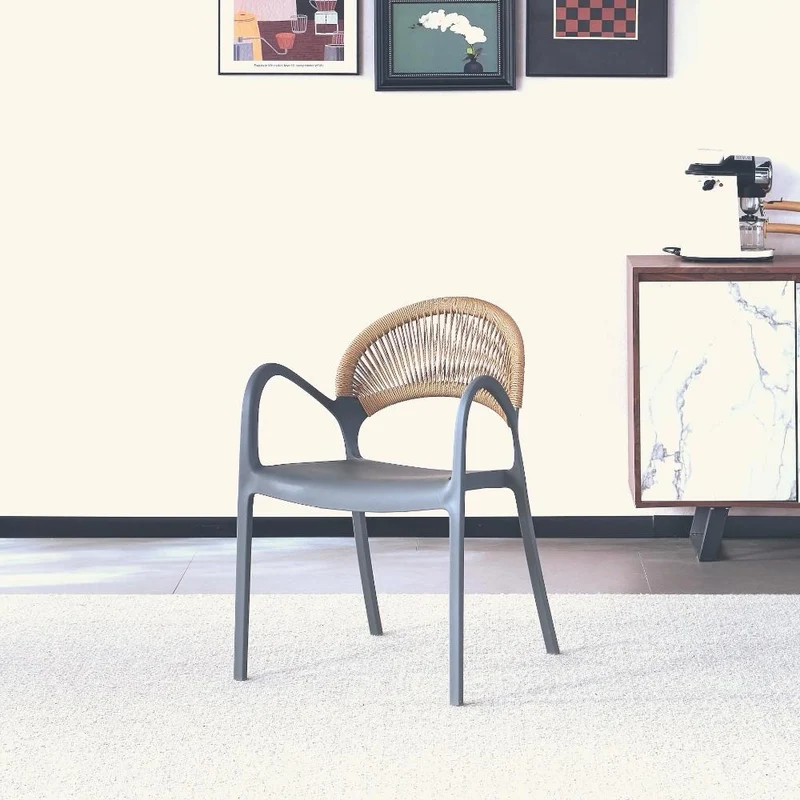 Silla Daytona, Gris Oscuro y Café Claro, con Espaldar, Reposa Brazos y Diseño Minimalista