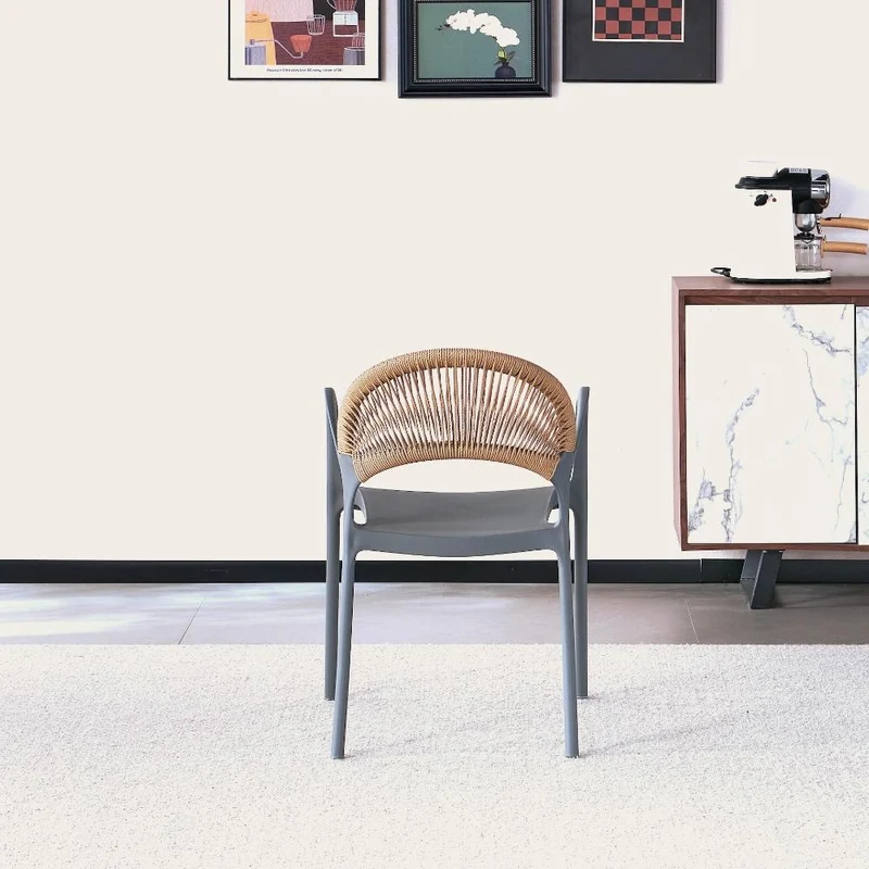 Silla Daytona, Gris Oscuro y Café Claro, con Espaldar, Reposa Brazos y Diseño Minimalista