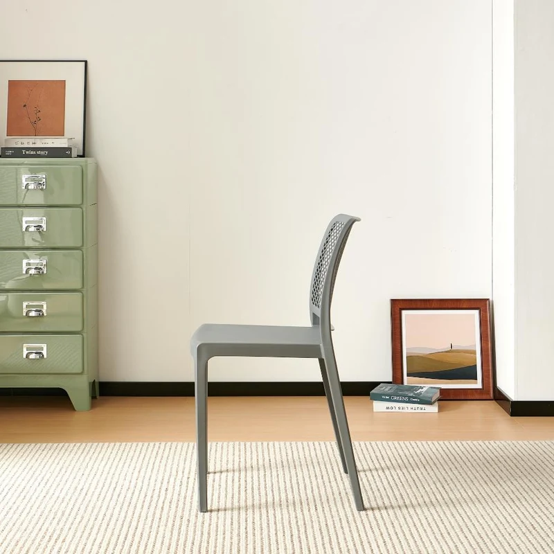 Silla Manhattan, Gris Oscuro, con Espaldar en Rejilla y Diseño Minimalista