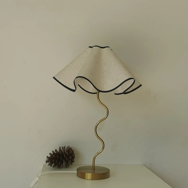 Traditional Vintage Umbrella Curved Long Disc Base Fabric Metal 1-Light Table Lamp For Bedroom