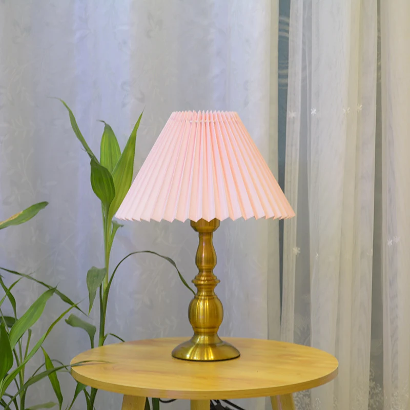 Traditional Vintage Umbrella Round Gourd Fabric Metal 1-Light Table Lamp For Living Room