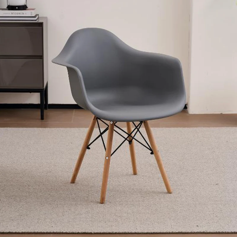 Silla Eymos , Color Gris Oscuro, con Espaldar y Patas en Madera